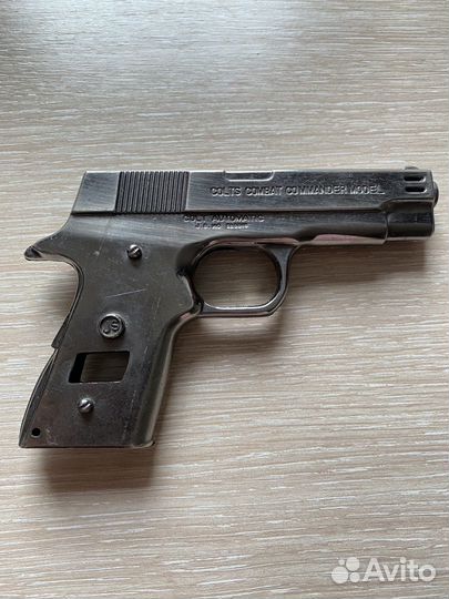 Зажигалка colt