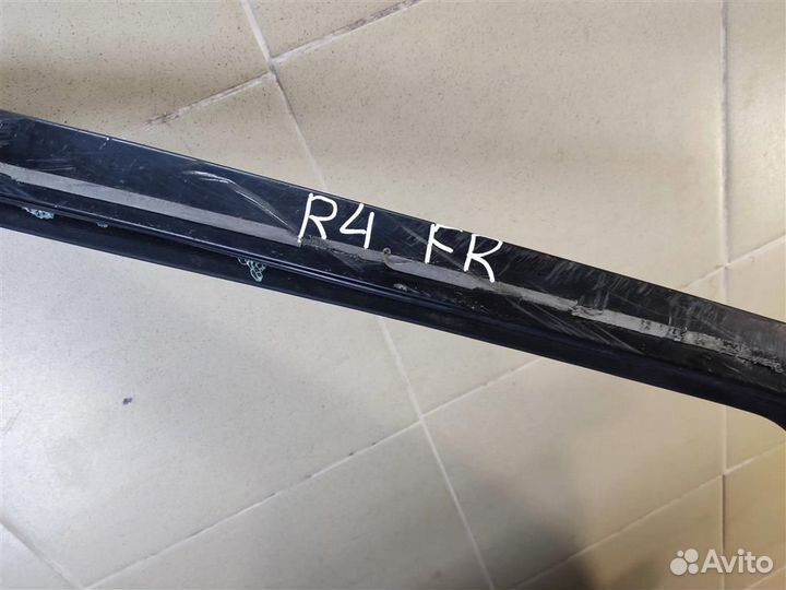 Дверь передняя правая Land Rover Discovery 4 2010