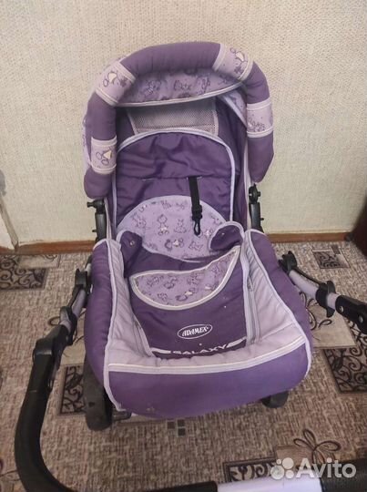 Коляска и стул для кормления