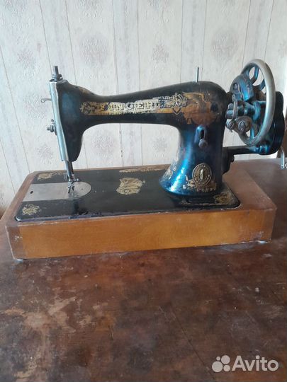 Швейная машина Singer