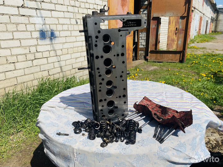 Головка двигателя Mercedes 616