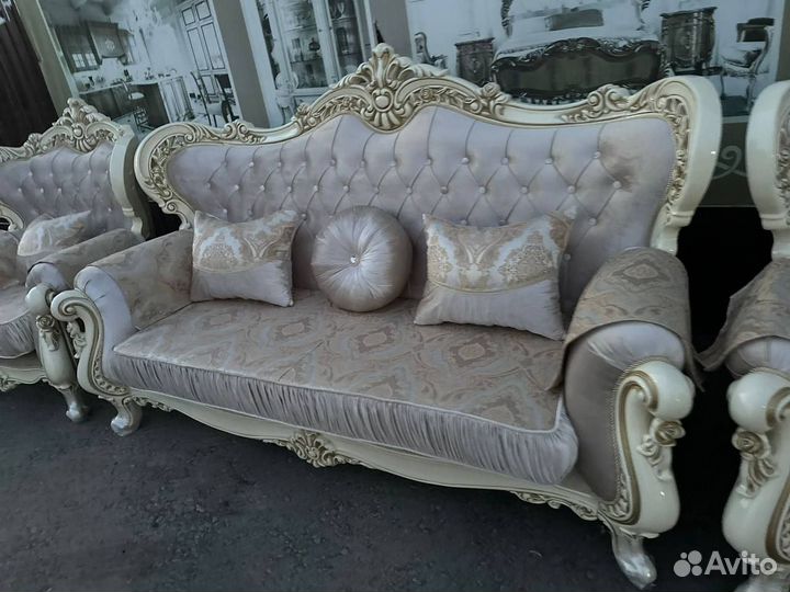 Диван и кресла