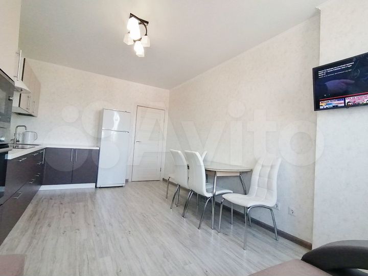 2-к. квартира, 62 м², 8/12 эт.