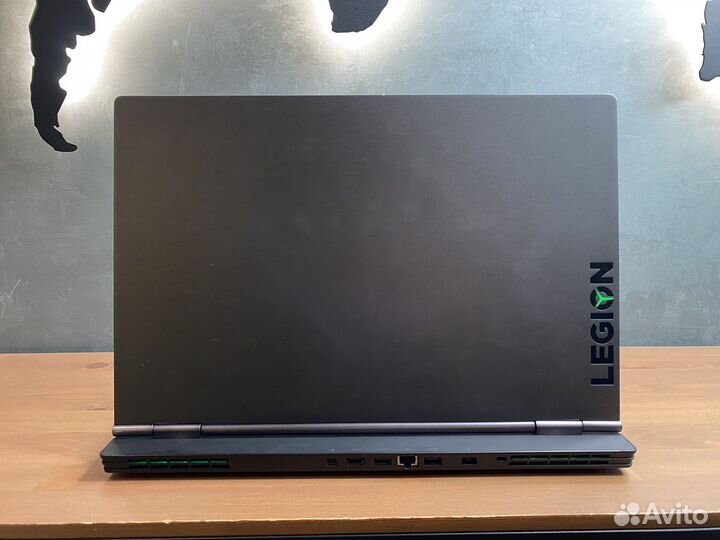 Lenovo Legion Y740 17,3