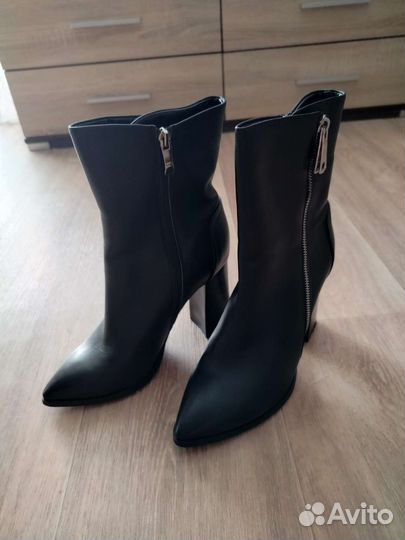 Ботильоны натуральная кожа 39 размер бу