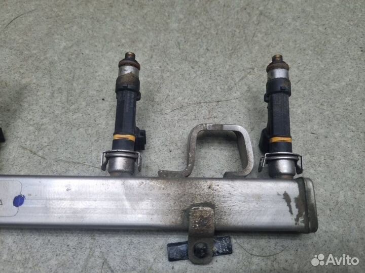 Рейка топливная (рампа) Mazda Mazda6