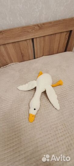 Гусь обнимусь