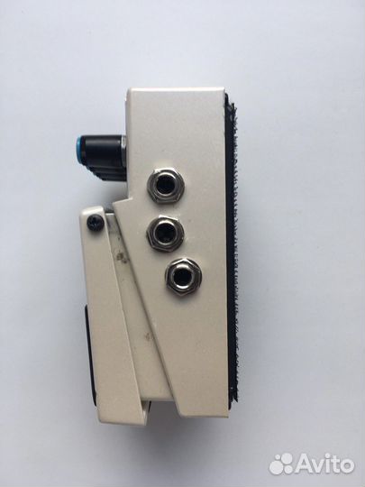 Гитарная педаль Boss Digital Delay DD-7