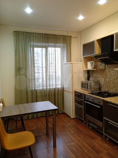 2-к. квартира, 69 м², 4/9 эт.