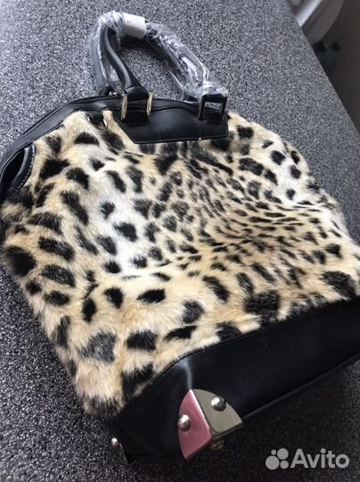 Сумка женская меховая новая США