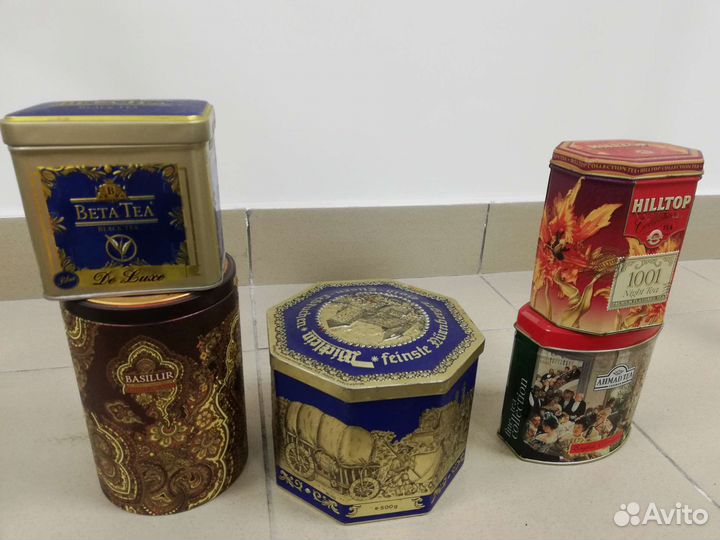Жестяные банки из под чая и конфет
