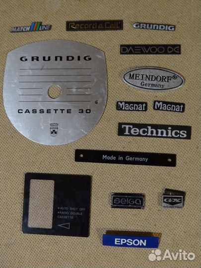 Шильдик, эмблема