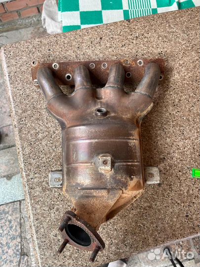 Выпускной коллектор LADA vesta