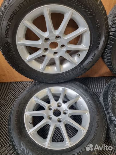 R16 Nokian Tyres Hakkapeliitta 8 215/60, PCD 5x114.3 DIA 60.1