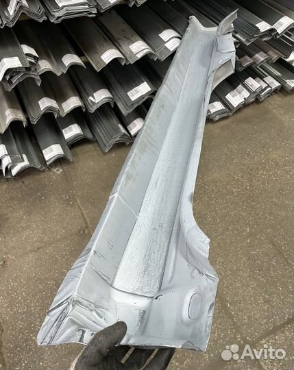 Порог левый Toyota Yaris 2006-2011 (Polcar)