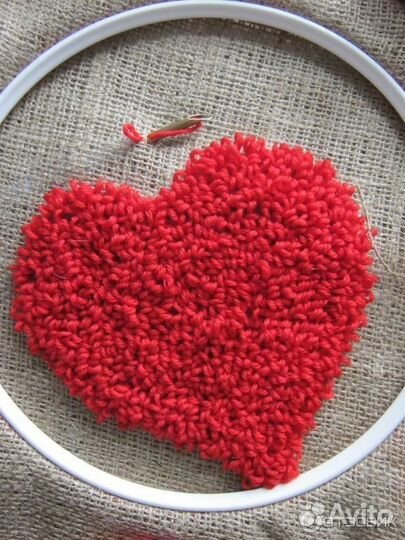 Набор для вышивки (в ковровой технике) новый