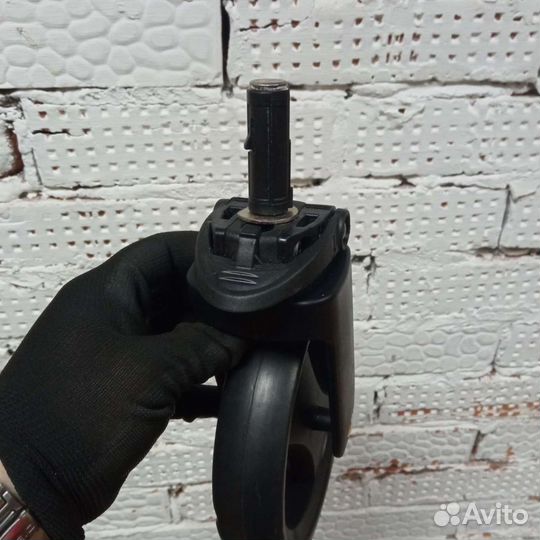 Колеса с вилкой для прогулочной коляски