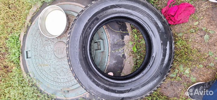 Kumho I'Zen RV Stud KC16 215/70 R16