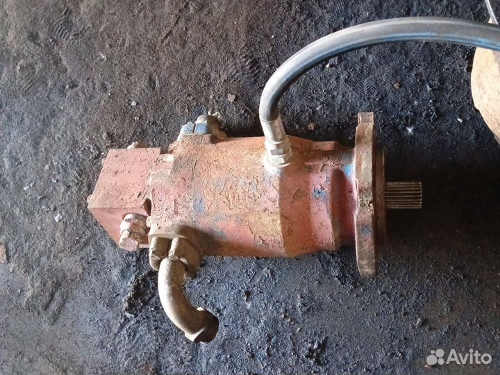 Гидромотор с насосом для бетоносмесителя