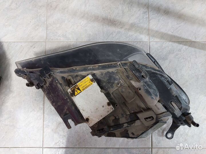 Фара ксеноновая левая передняя BMW 5 e60