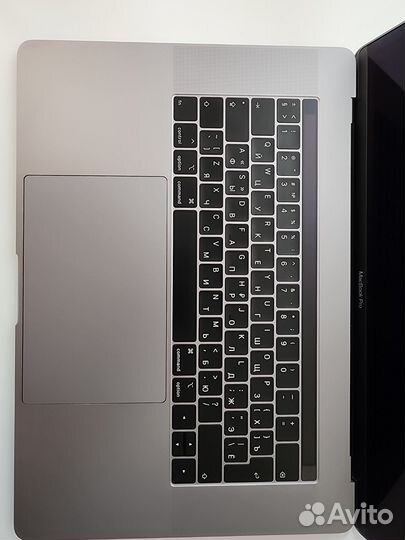 MacBook Pro (15-inch)