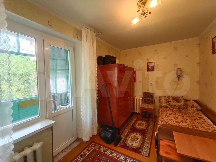 2-к. квартира, 40 м², 3/5 эт.