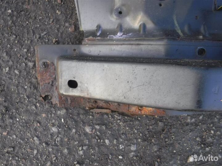 Панель передняя Volkswagen Transporter