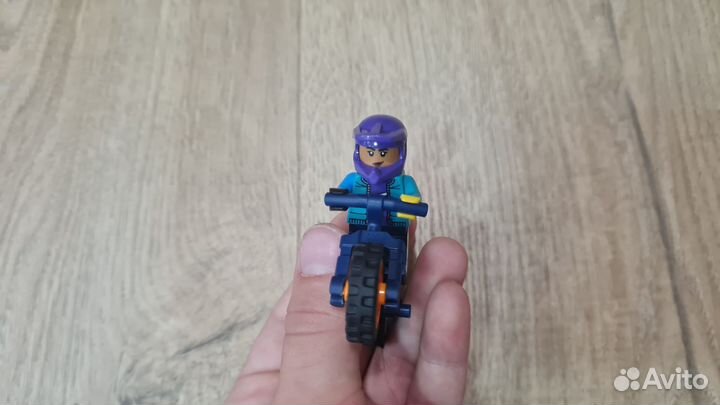 Lego человечки