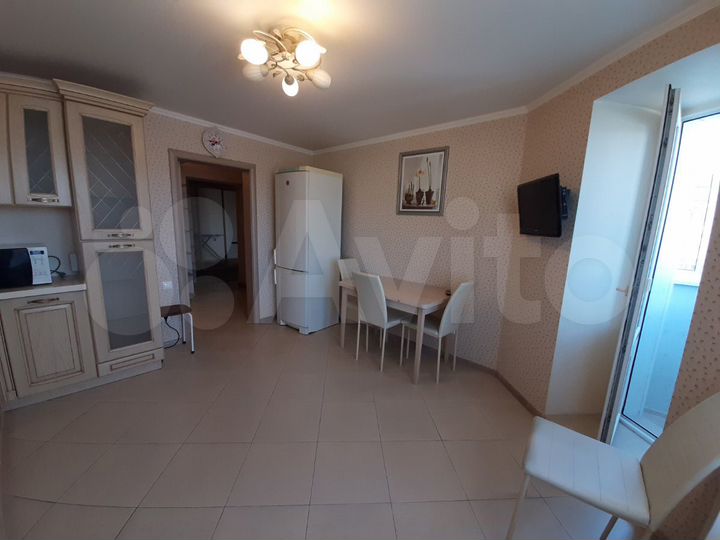 2-к. квартира, 86 м², 9/10 эт.