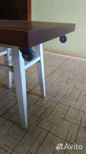 Подставки под напольную акустику