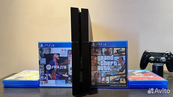 Sony Playstation 4 FAT + Игры