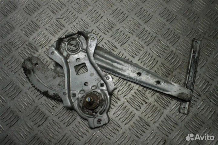 Стеклоподъемник механ. задний правый Nissan Almera