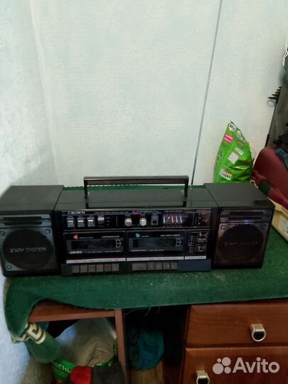 Кассетный магнитофон электроника