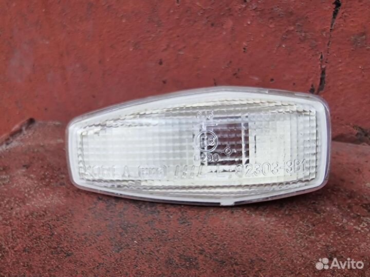 Повторитель левый KIA Sorento Hyundai Sonata 4