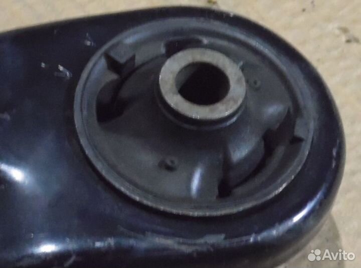 Рычаг передний правый Лексус NX