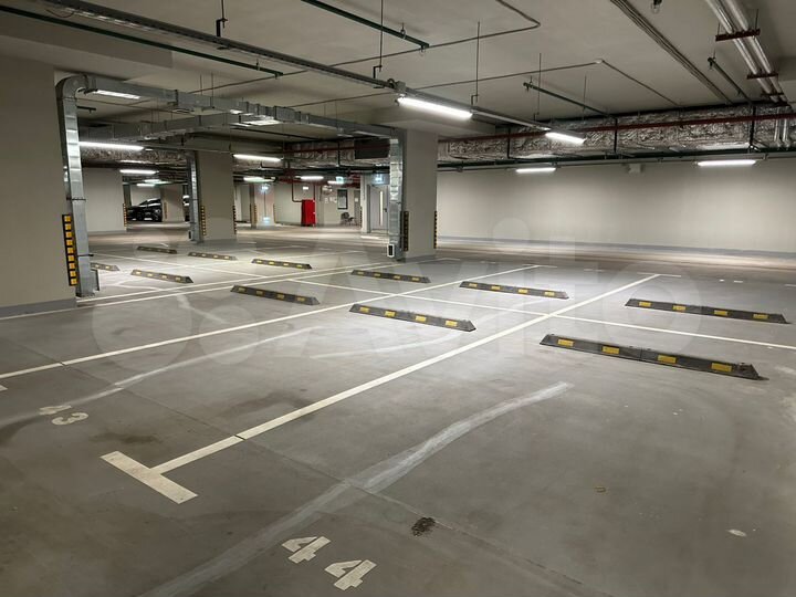 Машиноместо, 15 м²