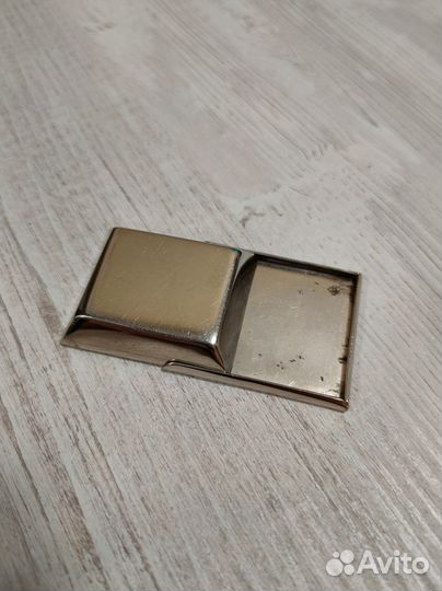 Металическая медицинская коробочка Красногвардеец