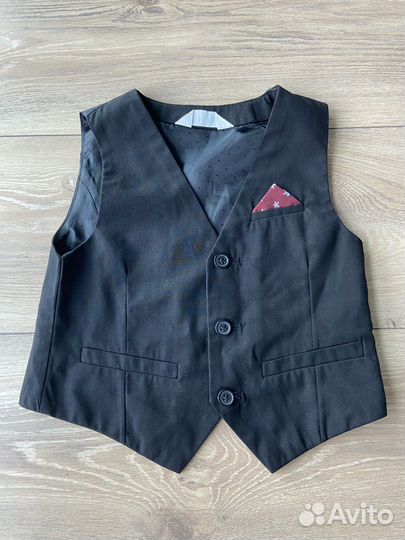 Нарядный жилет для мальчика H&M