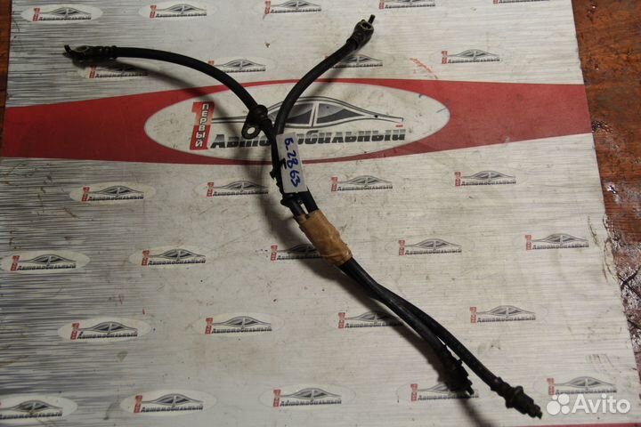 Тормозной шланг перед c Toyota Sienta NCP81G 1NZ-F