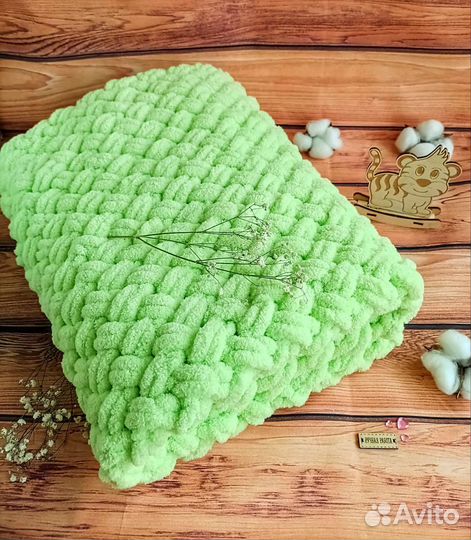 Плед детский вязаный ручная работа