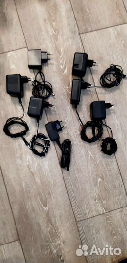 Зарядные устройства для приставки, роутера, кпк