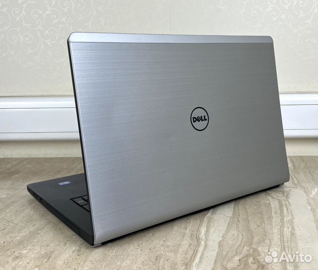 Dell Inspiron 5748 (17.3