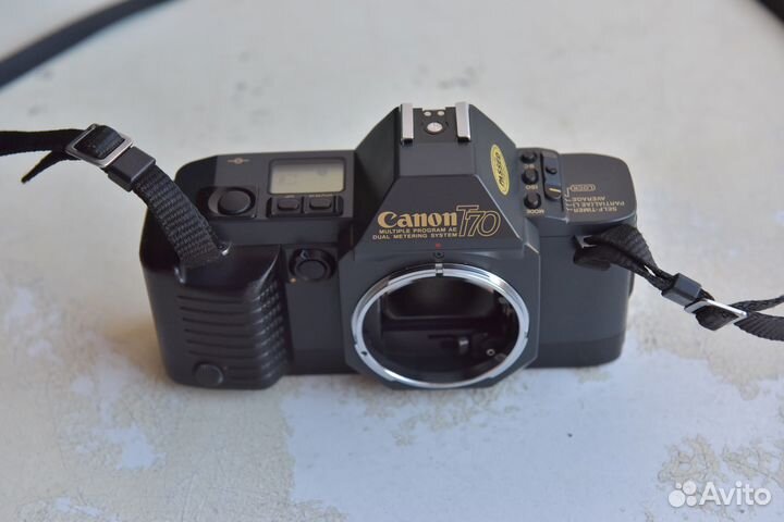 Canon T70 (body)