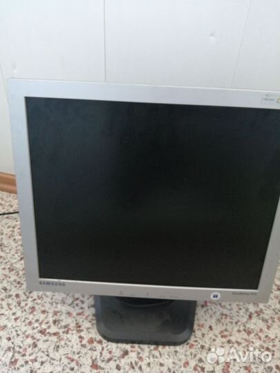 Монитор Samsung syncmaster