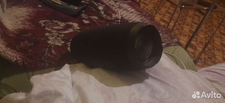 Колонка JBL