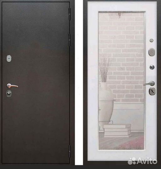Входные двери с зеркалом