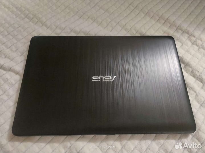 Ноутбук Asus