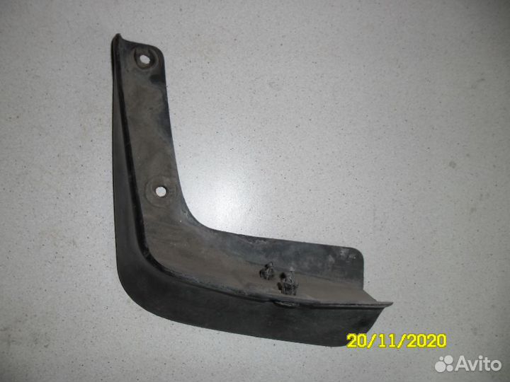 Брызговик левый 5370A239 Mitsubishi Lancer 10