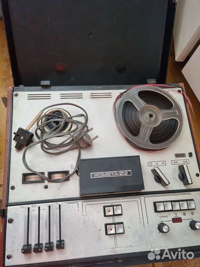 Катушечный магнитофон