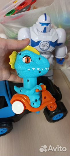 Коробка детских игрушек